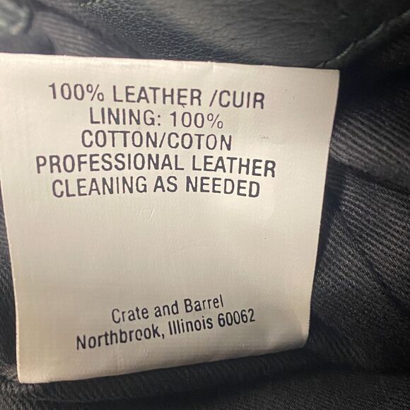 Crate Barrel Soft Leather Messenger Bag Travel Computer Tablet IPad Compartments - Picture 8 of 9